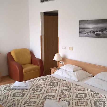 Lilla Wellnessapartman Zalakaros Eksteriør bilde